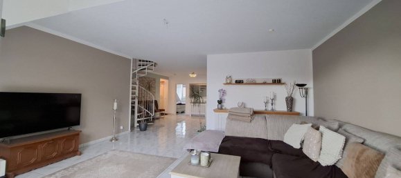 3 Schlafzimmer Doppelhaus in Main-Kinzig, Germany, Nr. 291182 2