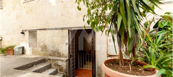 1 bedroom Apartment in Rome, Italy No. 279167 14