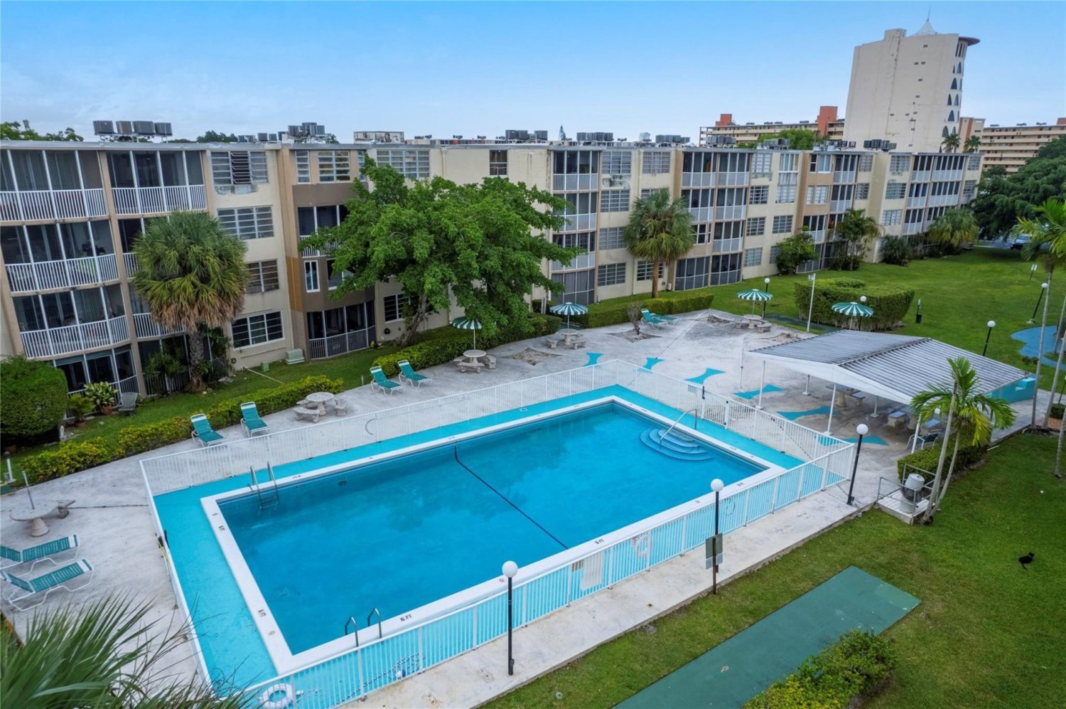 2 bedrooms Commercial property for sale in Miami, Miami-Dade, Florida, USA № 613287