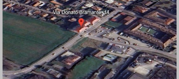 3-salle Appartement à Crema, Italy No. 333733 15