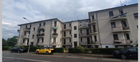 3-salle Appartement à Crema, Italy No. 333733 17