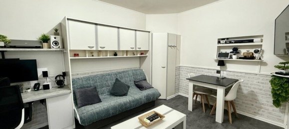 Studio in Persan, France No. 345885 2