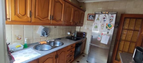 4 bedrooms Apartment in Linares, Spain No. 154052 3