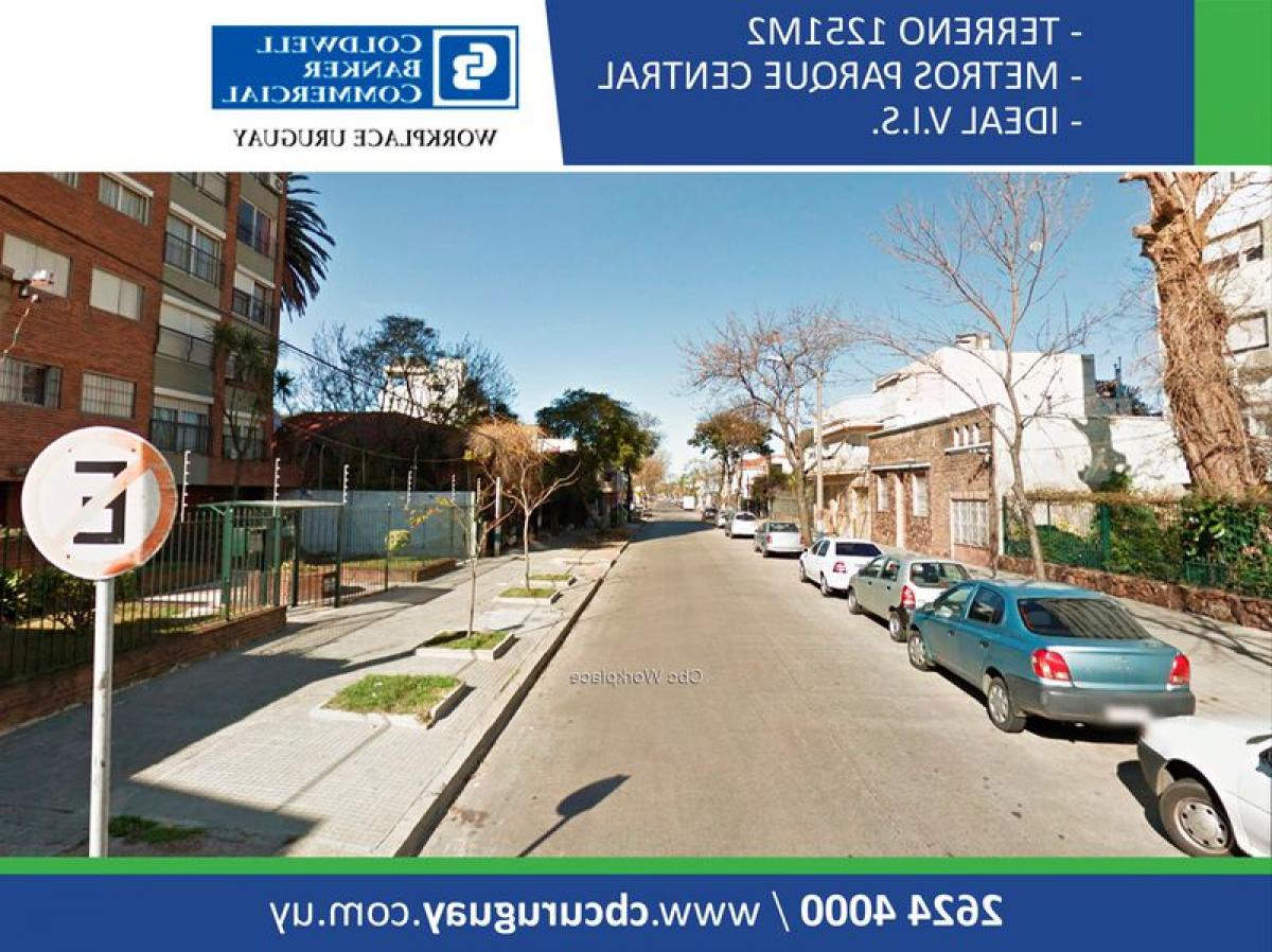 Terrain à Montevideo, Uruguay No. 15397