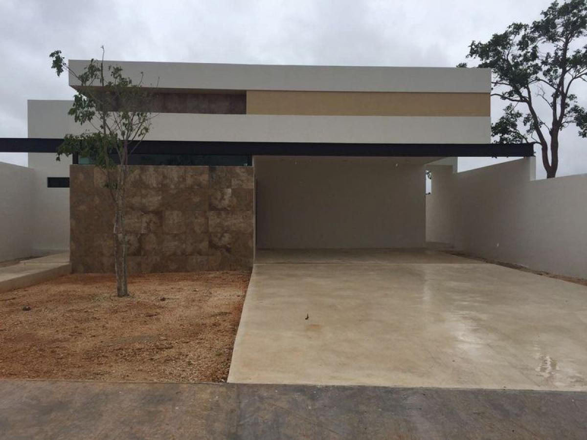 Casa de 3 dormitorios en Mérida, Mexico No. 131822