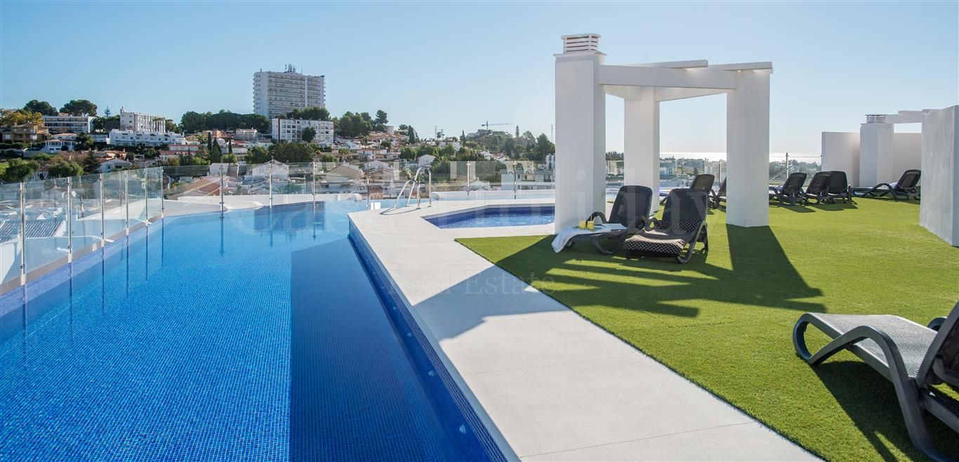 Apartamento de 3 dormitorios en Marbella, Spain No. 70587