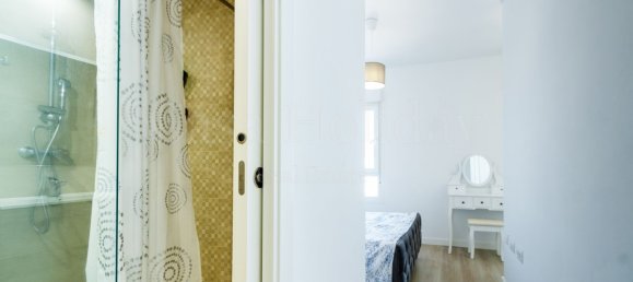 Apartamento de 3 dormitorios en Marbella, Spain No. 70587 17