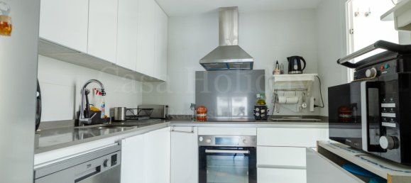 Apartamento de 3 dormitorios en Marbella, Spain No. 70587 4