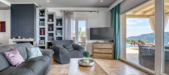 3 bedrooms Villa in Corfu, Greece No. 52722 10