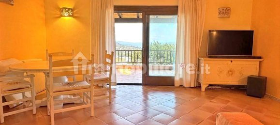 Квартира с 2 спальнями в Арцакена, Италия № 121774 2