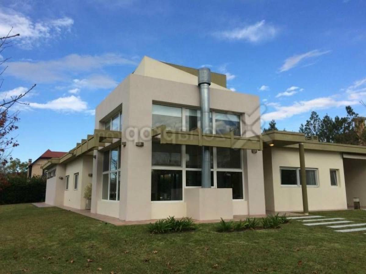 4 bedrooms Apartment in Tigre, Argentina No. 53009