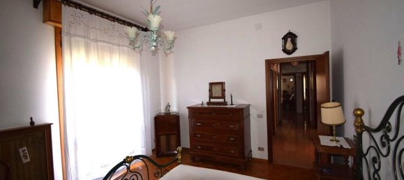 5 rooms Villa in Ravenna, Italy No. 40507 25