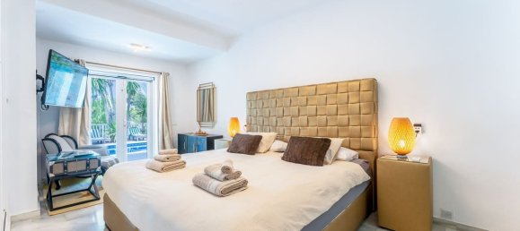 4 bedrooms Villa in Mijas, Spain No. 30391 10