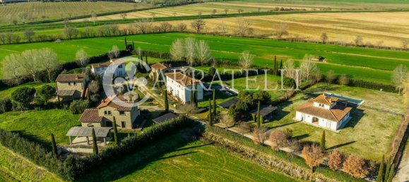 4 Schlafzimmer Haus in Cortona, Italy, Nr. 128572 10