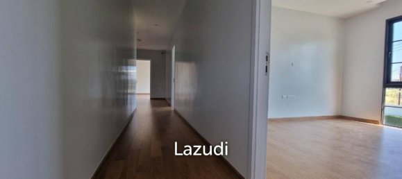 6 bedrooms Villa in Pattaya, Thailand No. 26167 10