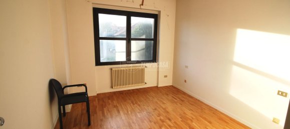 Квартира с 5 комнатами в Черменате, Италия № 75113 11