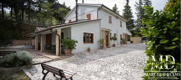11 bedrooms Villa in San Severino Marche, Italy No. 325930 32