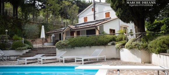 11 bedrooms Villa in San Severino Marche, Italy No. 325930 30