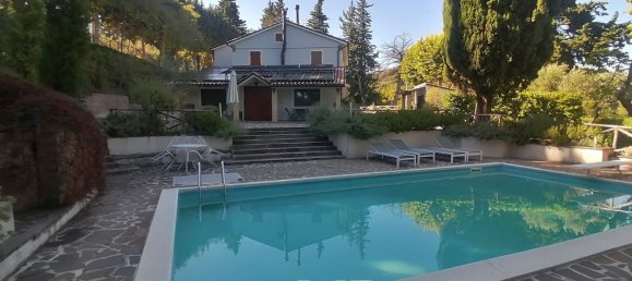 11 bedrooms Villa in San Severino Marche, Italy No. 325930 2