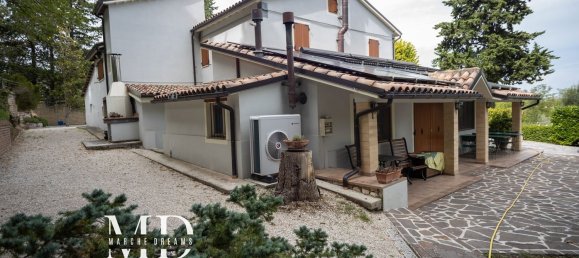 11 bedrooms Villa in San Severino Marche, Italy No. 325930 34