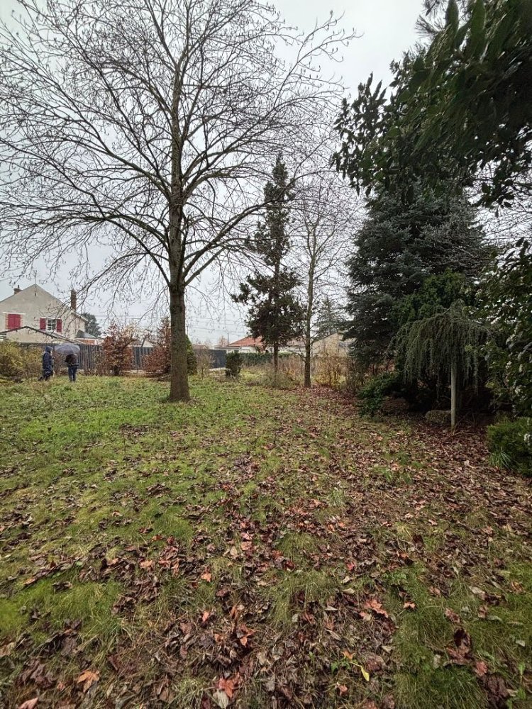 Terreno en Saint-Jean-de-Braye, France 1265 m² No. 40987