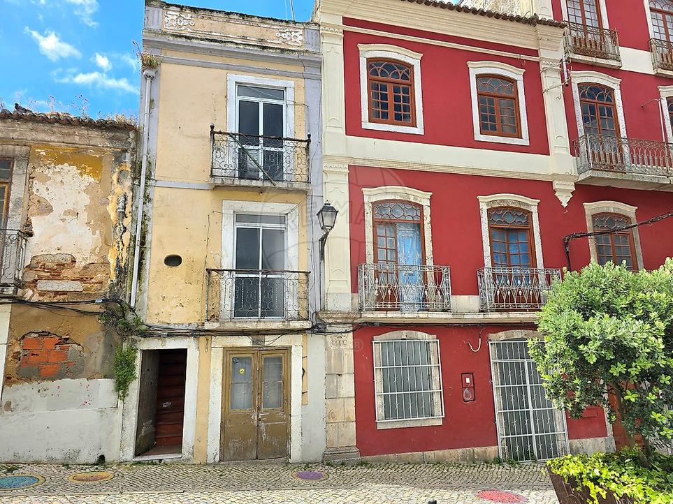 150m² Building in Setubal, Portugal No. 279935