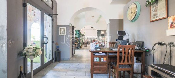 259m² Building in Anzola dell'Emilia, Italy No. 271910 2