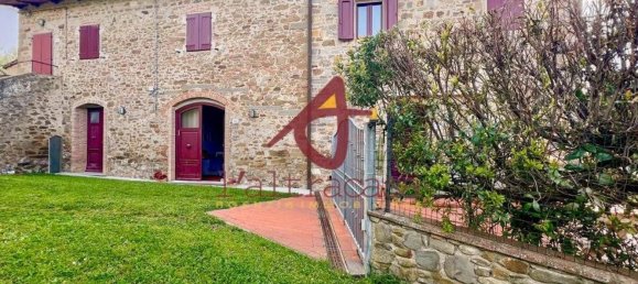 7 rooms House in Vinci, Italy No. 92750 4