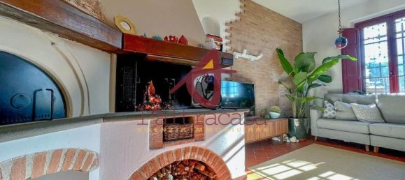 7 rooms House in Vinci, Italy No. 92750 15