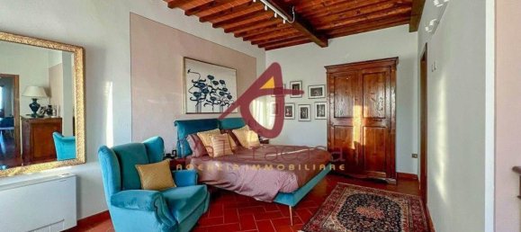 7 rooms House in Vinci, Italy No. 92750 22