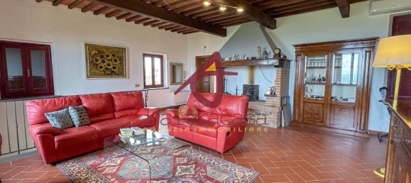 7 rooms House in Vinci, Italy No. 92750 32