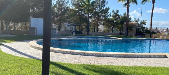 Casa de 4 dormitorios en Torrevieja, Spain No. 186369 25