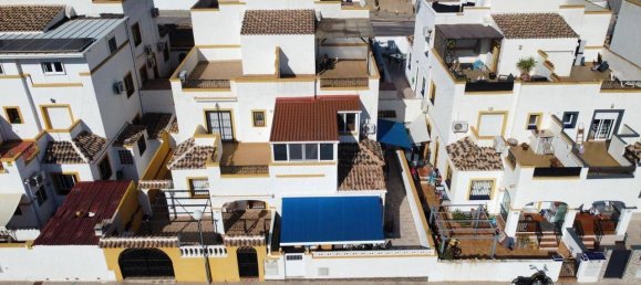 Casa de 4 dormitorios en Torrevieja, Spain No. 186369 2