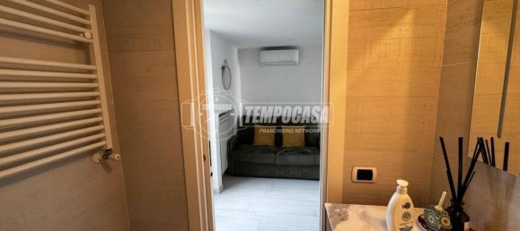 4 bedrooms Apartment in Naples, Italy No. 276812 25