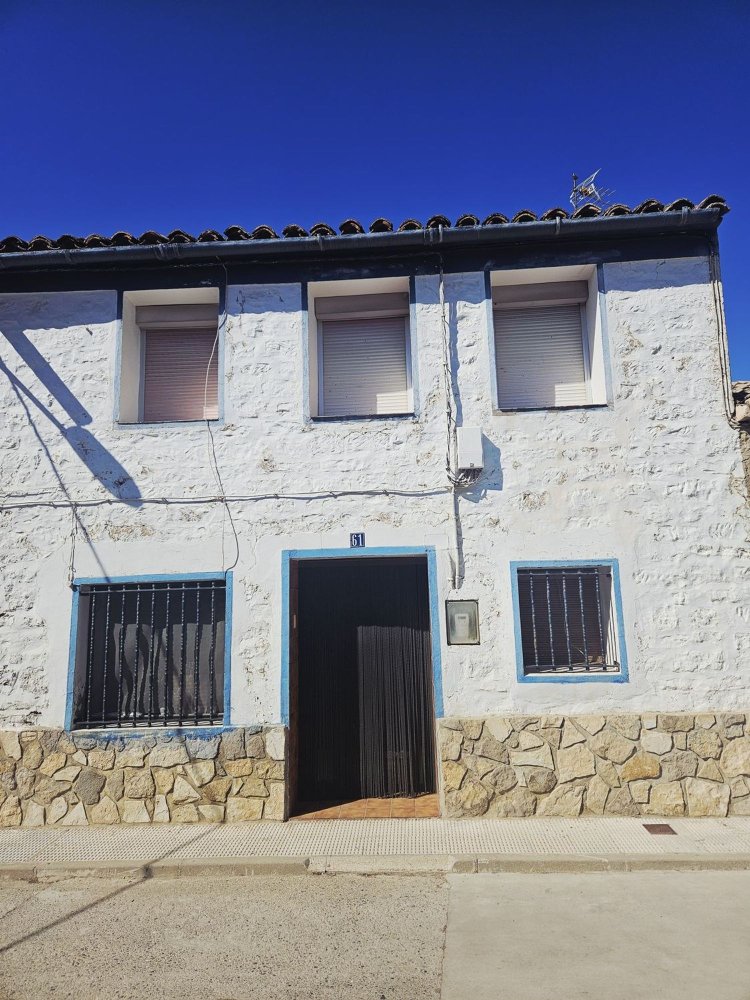 4 bedrooms Townhouse in Zaragoza, Spain No. 199828