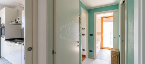 2 bedrooms Apartment in Turin, Italy No. 294085 21