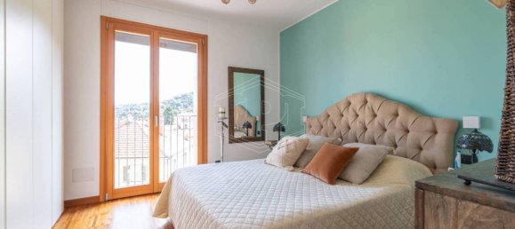 2 bedrooms Apartment in Turin, Italy No. 294085 22