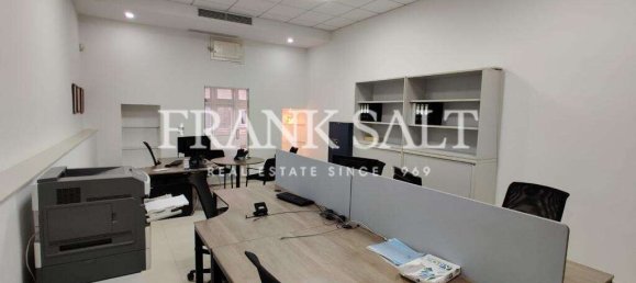 Bureau à Valletta, Malta 120m² No. 12944 3