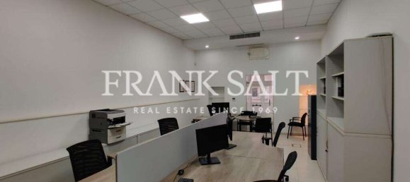 Bureau à Valletta, Malta 120m² No. 12944 2