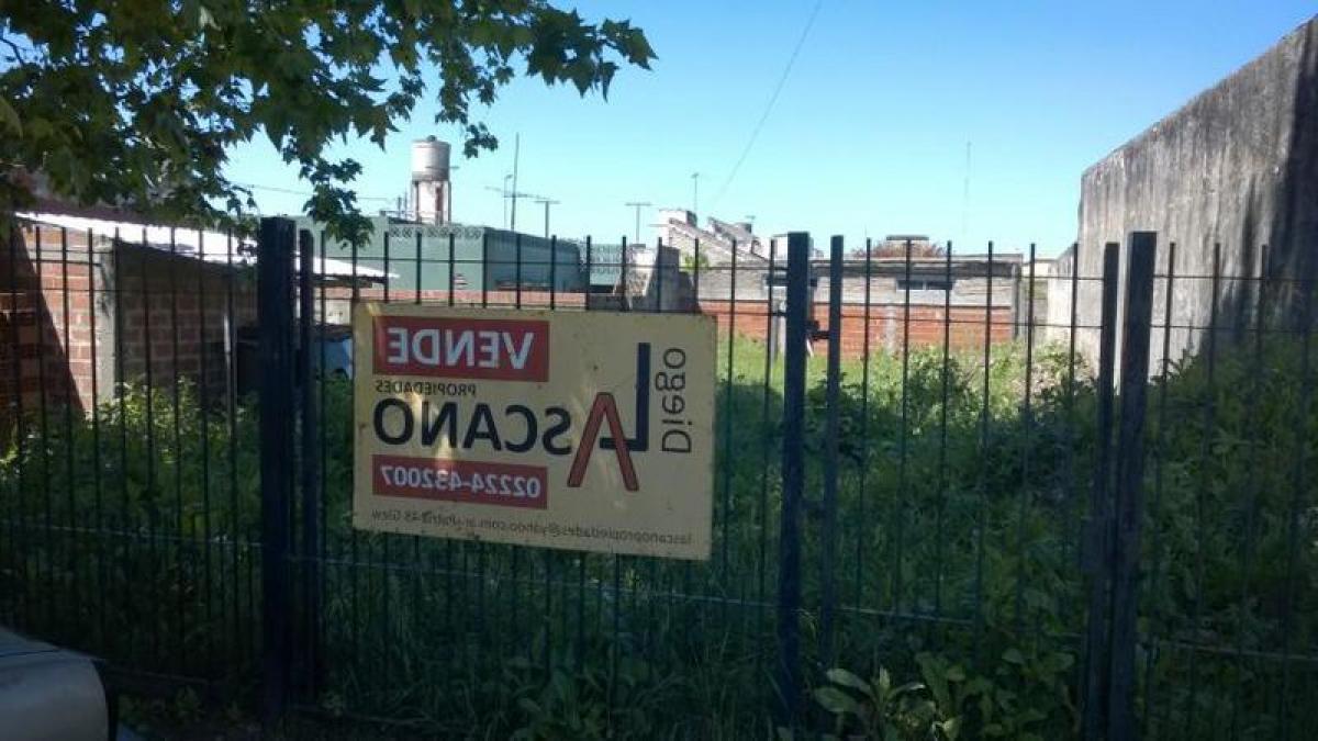 Estudio en Almirante Brown, Argentina No. 102930