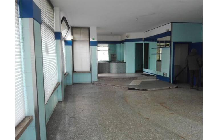 2-Zimmer Gewerbliche Immobilie in Riva del Garda, Italy, Nr. 255103