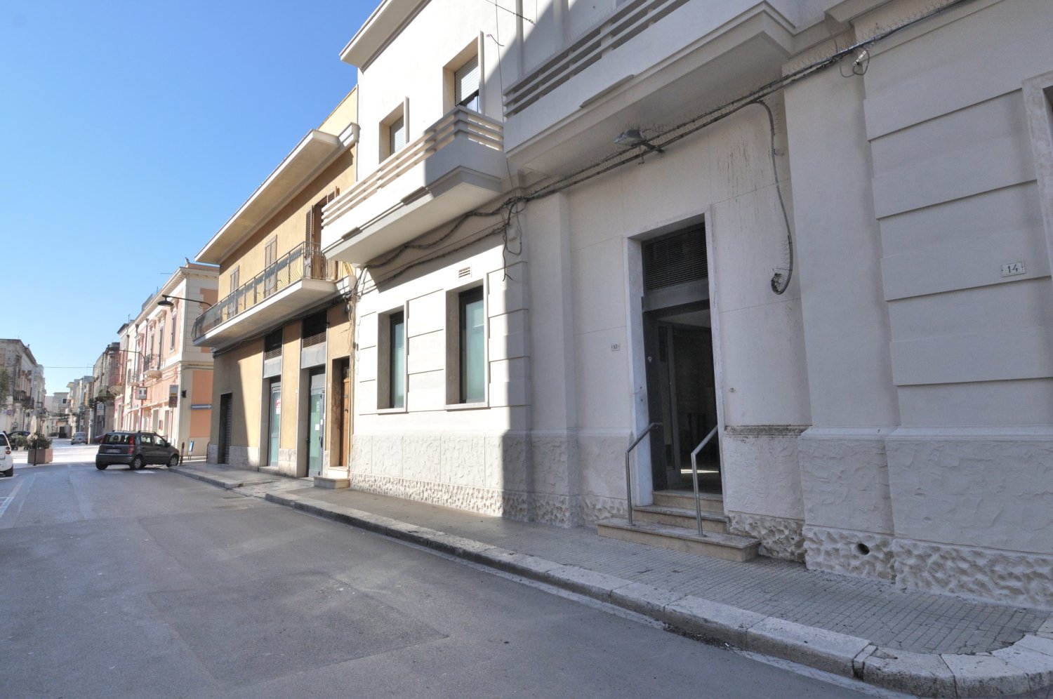 2-Zimmer Gewerbliche Immobilie in San Vito dei Normanni, Italy, Nr. 104084