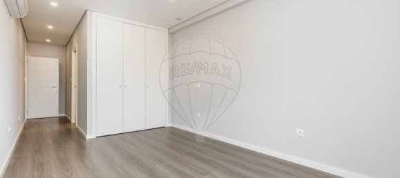 4 Schlafzimmer Doppelhaus in Loures, Portugal, Nr. 69102 6