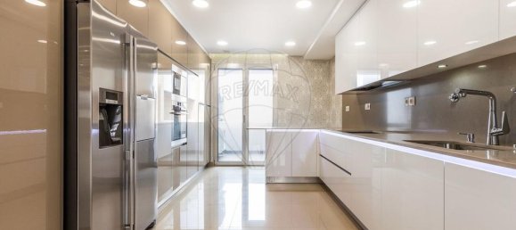 4 Schlafzimmer Doppelhaus in Loures, Portugal, Nr. 69102 3