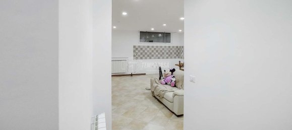 5 rooms Villa in Oriolo Romano, Italy No. 4584 37