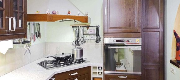 5 rooms Villa in Oriolo Romano, Italy No. 4584 19