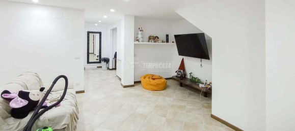 5 rooms Villa in Oriolo Romano, Italy No. 4584 36
