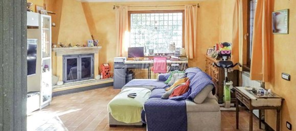 5 rooms Villa in Oriolo Romano, Italy No. 4584 13