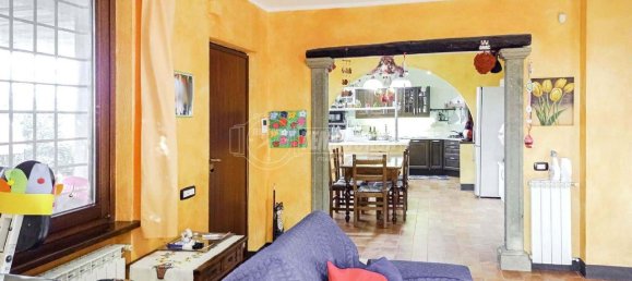 5 rooms Villa in Oriolo Romano, Italy No. 4584 16