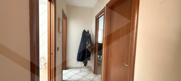 Apartamento de 3 habitaciónes en Montesilvano, Italy No. 19427 11